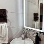 Mandaraggio Townhouse Виктория