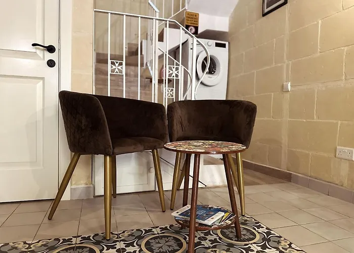 Mandaraggio Townhouse