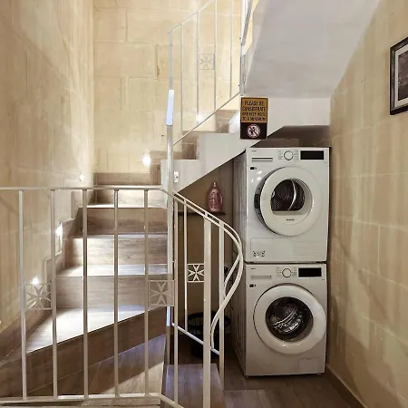 Mandaraggio Townhouse 別荘 ビクトリア