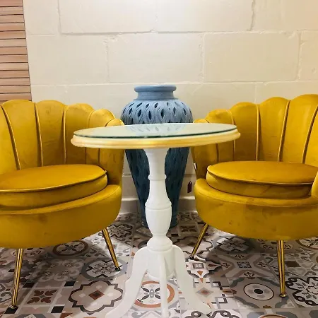 Mandaraggio Townhouse *