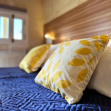 Ferienhaus Mandaraggio Townhouse